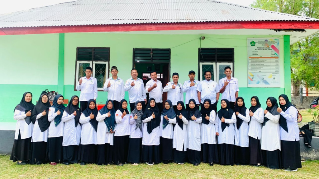 Upacara Pengibaran Bendera Merah Putih